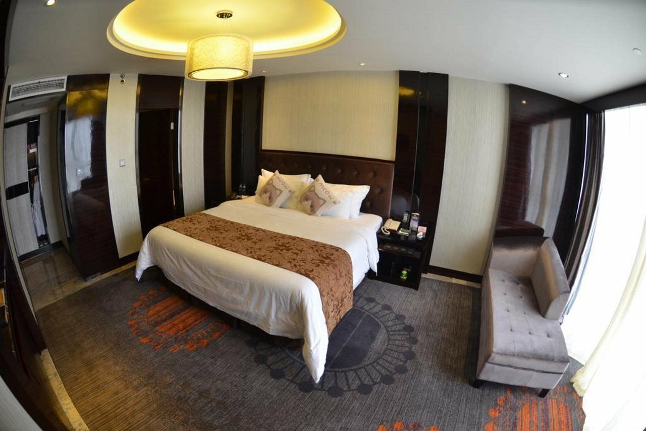 Xiamen Wanjia Oriental Hotel Exterior photo